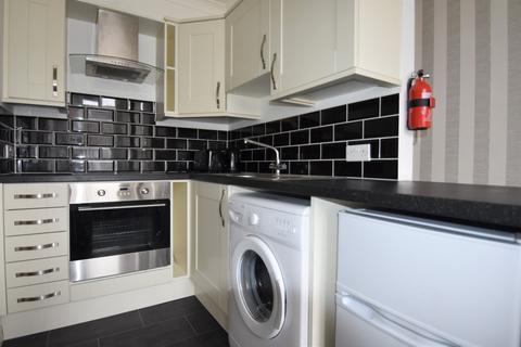 1 bedroom flat to rent, Wimbledon Park Road, Southsea PO5