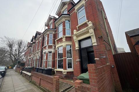 1 bedroom flat to rent, Wimbledon Park Road, Southsea PO5