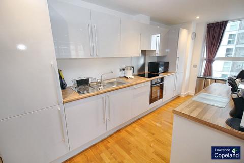 2 bedroom apartment for sale, N V Building, 96 The Quays, Salford, Lancashire, M50