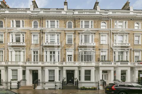 Studio to rent, 5 Queensberry Place, London SW7