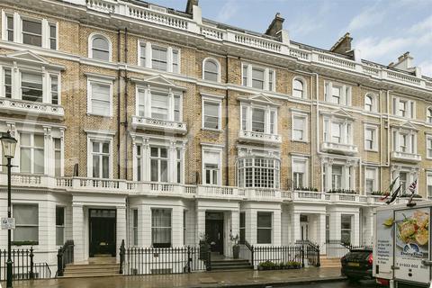 Studio to rent, 5 Queensberry Place, London SW7