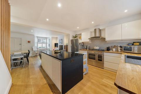 4 bedroom end of terrace house for sale, Edith Road, Faversham, ME13