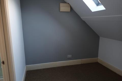 1 bedroom flat to rent, 16 Market Street, Haverfordwest, Pembrokeshire