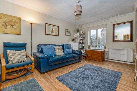 30 Dumbreck Square, Glasgow, G41 5SY
