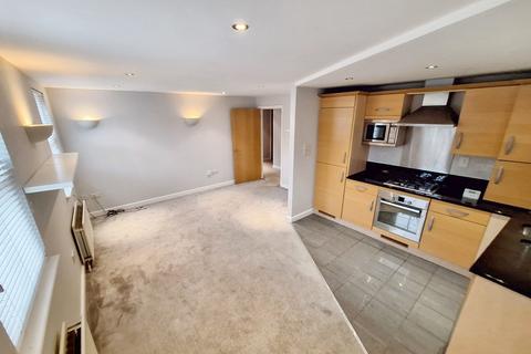 2 bedroom flat for sale, High Street, Esher, KT10