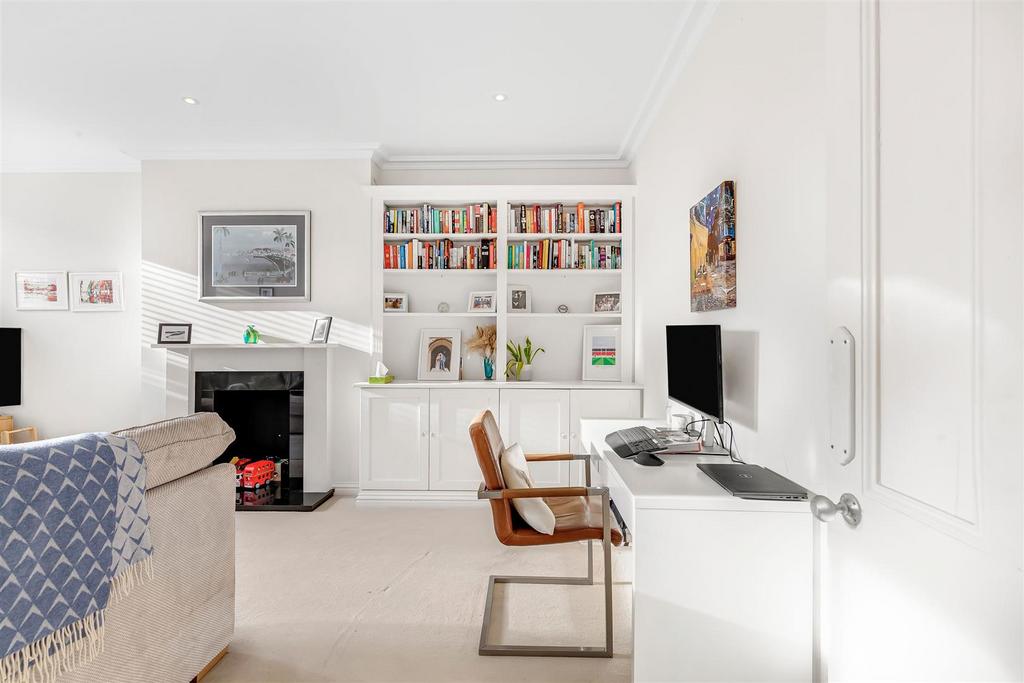 James anderson-17 disraeli gardens-sw15 6 .jpg