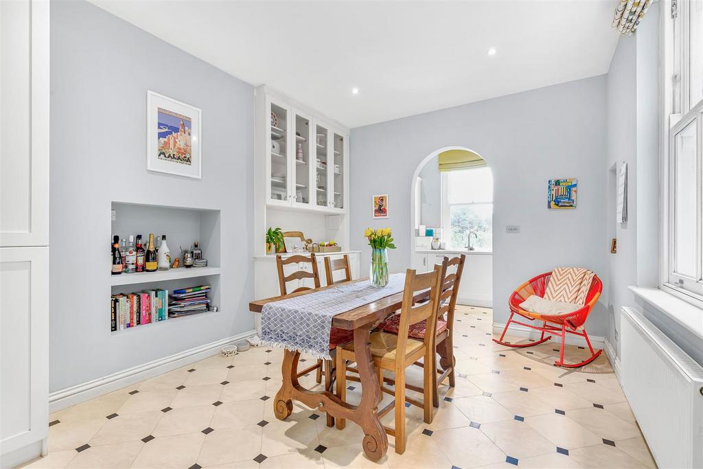 James anderson-17 disraeli gardens-sw15 14 .jpg