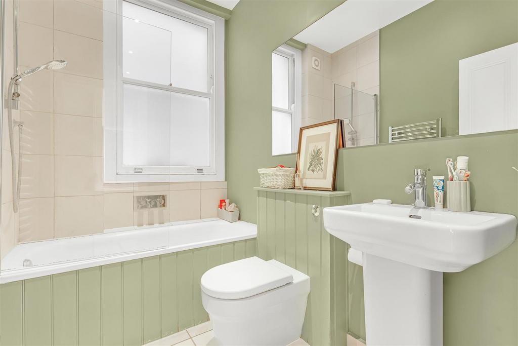 James anderson-17 disraeli gardens-sw15 1 .jpg