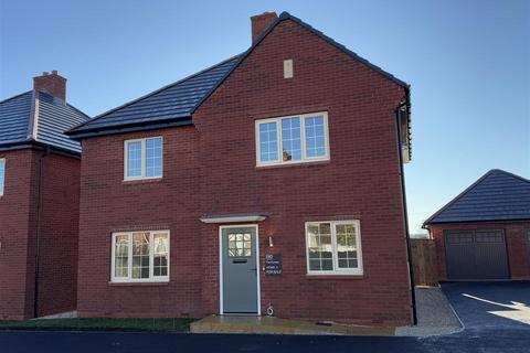 4 bedroom detached house for sale, Queens Road, Worksop S80