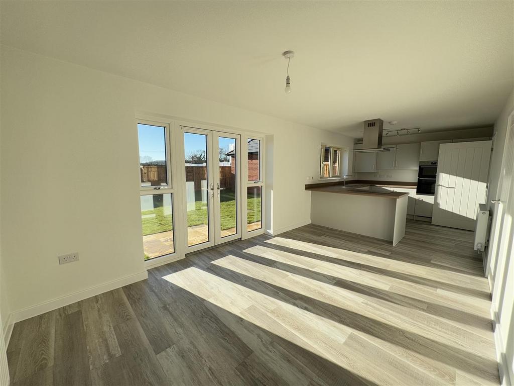 Kitchen/Family Room