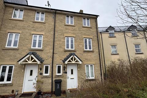 4 bedroom townhouse to rent, Thursday Street, Haydon End, Swindon, SN25