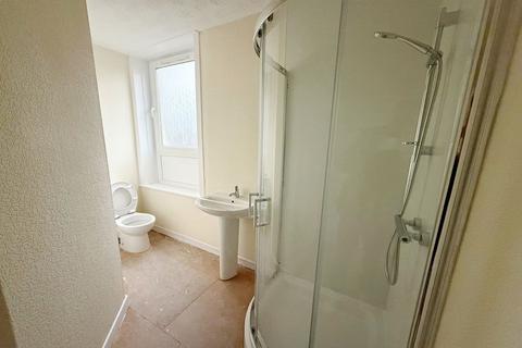 2 bedroom flat for sale, High Street, Methil, Fife KY8