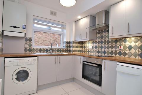 1 bedroom apartment to rent, Cumberland Road, Bromley, BR2