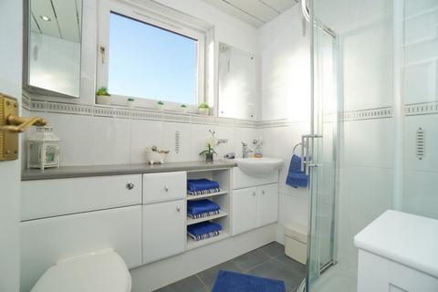 8 Abbeylands Road, Clydebank, G81 5JR