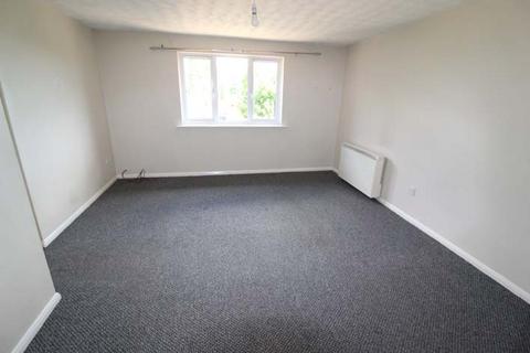 2 bedroom flat to rent, Campernell Close, Brightlingsea CO7