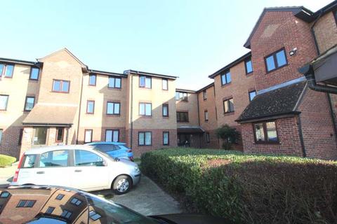 2 bedroom flat to rent, Campernell Close, Brightlingsea CO7