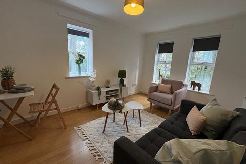 1 bedroom flat to rent, Bellevue Road, Hampshire SO15