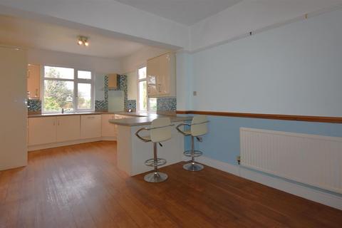 4 bedroom semi-detached house to rent, 28, Highwalls Avenue, Dinas Powys, Vale of Glamorgan, CF64 4AP