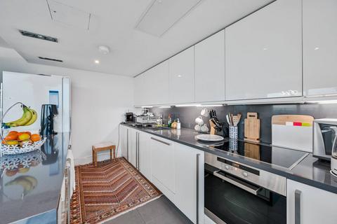 3 bedroom penthouse for sale, George Beard Road, Deptford, London, SE8