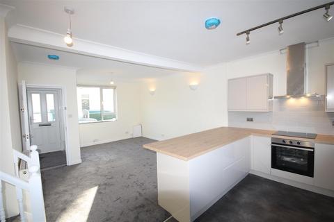 3 bedroom maisonette to rent, Islingword Street, Brighton