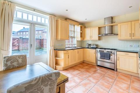 3 bedroom townhouse for sale, Grosvenor Park, York