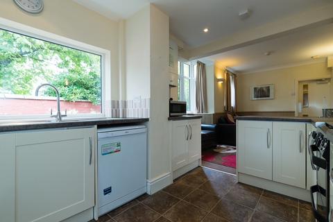 1 bedroom semi-detached house to rent, Seabridge Road, Thistleberry, Newcastle-under-Lyme, ST5