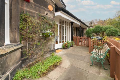 1 bedroom flat for sale, 45d, York Road, Edinburgh, EH5 3EG