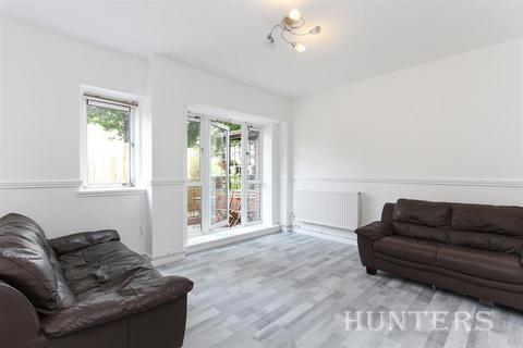 2 bedroom apartment to rent, Denmark Road, SE5 9EJ