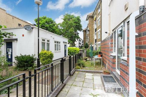 2 bedroom apartment to rent, Denmark Road, SE5 9EJ