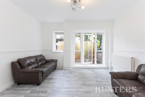 2 bedroom apartment to rent, Denmark Road, SE5 9EJ