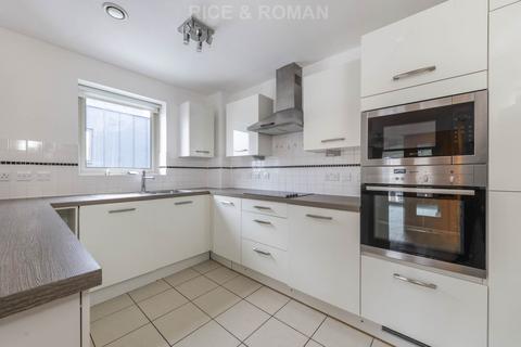 2 bedroom retirement property for sale, New Zealand Avenue, Walton On Thames KT12