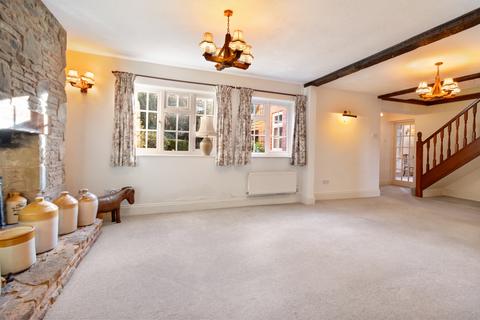 4 bedroom detached house for sale, Worcester Road, Worcester WR8