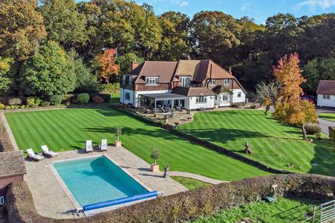 5 bedroom equestrian property for sale, Roundstreet Common, Wisborough Green, Billingshurst, West Sussex