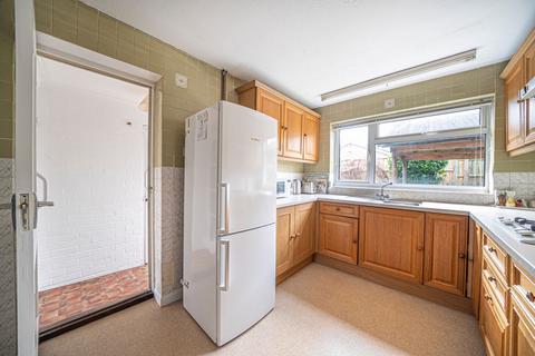 4 Cadnam Close, Oakley, Basingstoke, RG23 7AF
