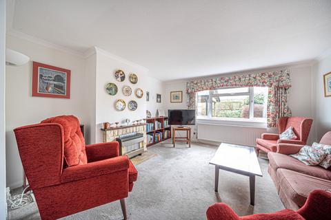 4 Cadnam Close, Oakley, Basingstoke, RG23 7AF