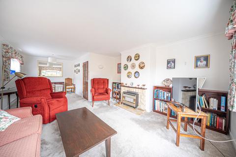 4 Cadnam Close, Oakley, Basingstoke, RG23 7AF