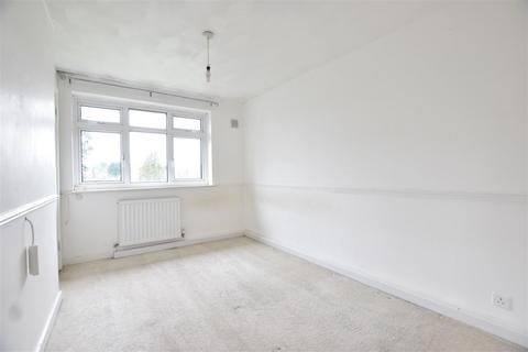 2 bedroom maisonette for sale, Links Road, Ashtead KT21