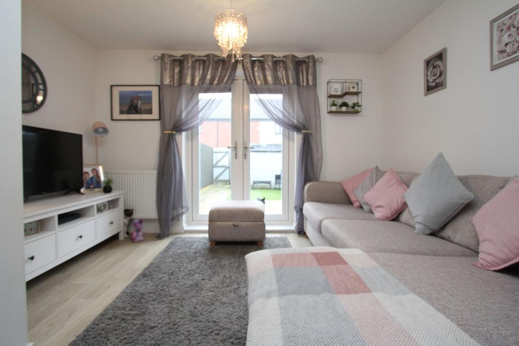 Kitchen and Lounge