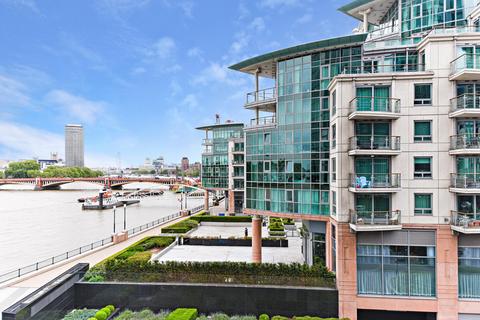 2 bedroom terraced house to rent, The Tower, Vauxhall, London, SW8