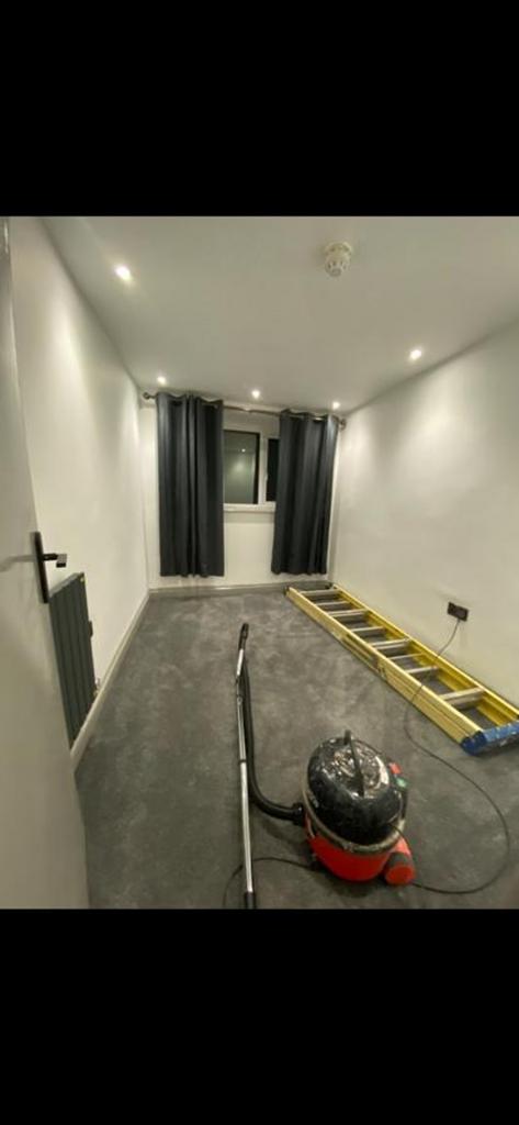 A versatile room with potential for various use...