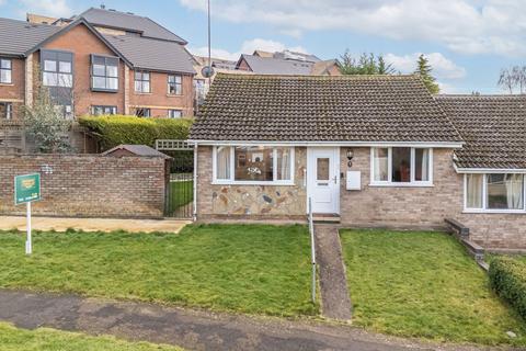 2 bedroom semi-detached bungalow for sale, Severn Way, Kettering NN16