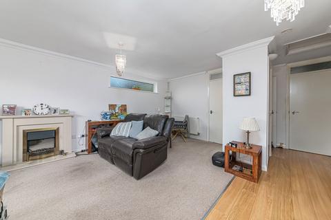 2 bedroom semi-detached bungalow for sale, Severn Way, Kettering NN16