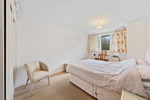 17 Severn Way, Kettering, NN16 9HN