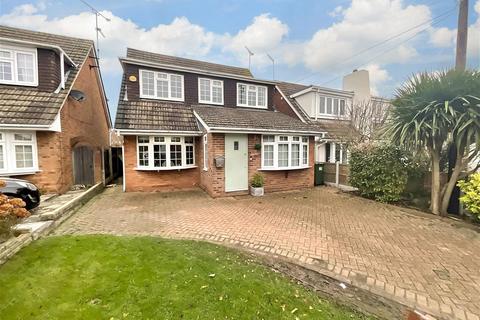 4 bedroom detached house for sale, Norsey View Drive, Billericay, Essex