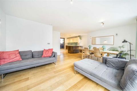 3 bedroom flat for sale, Chance Street, London E2