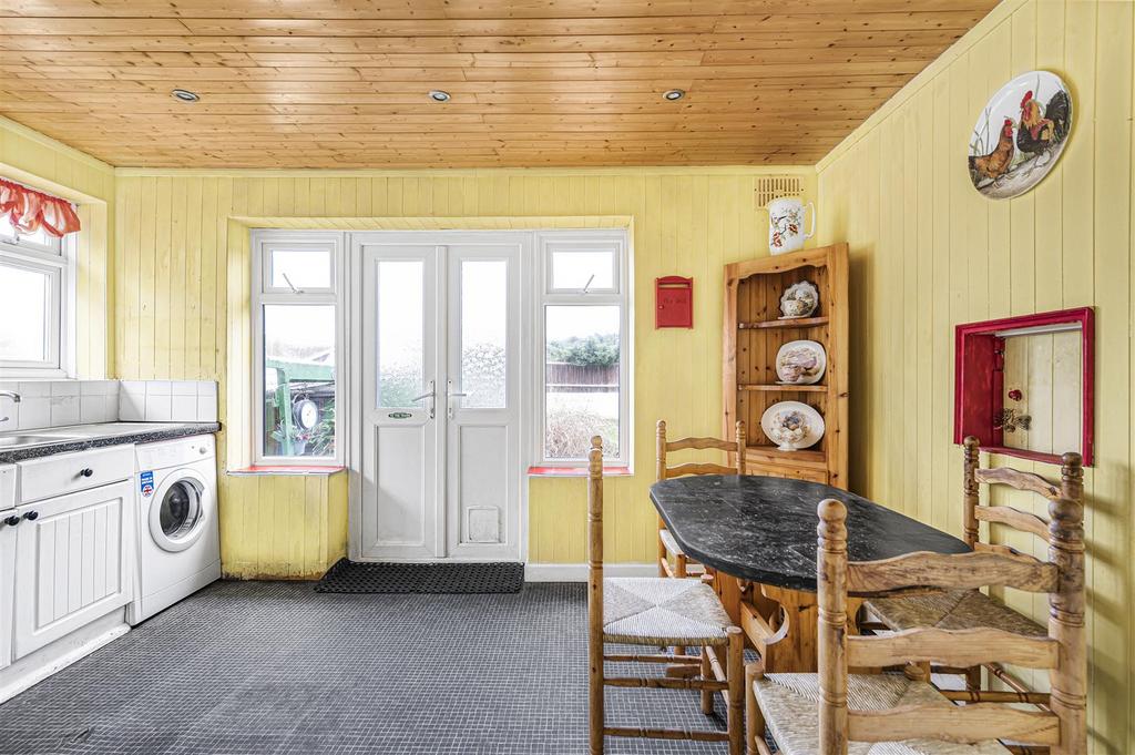 Kitchen/Breakfast Room