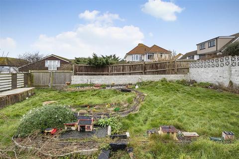 11 Ardingly Road, Saltdean, Brighton, BN2 8EG