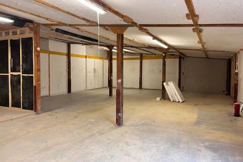 Workshop & retail space to rent, Winton Farm Barns, Wyld Court Hill, Hampstead Norreys, West Berkshire