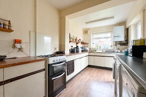 4 bedroom terraced house to rent, Beverley Road, Somerset BS7