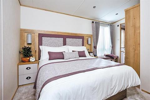 2 bedroom static caravan for sale, Sandy Balls Holiday Village